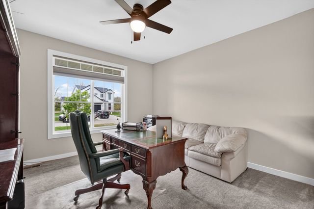 9815 Watermeadow Circle, Johnston, IA 50131