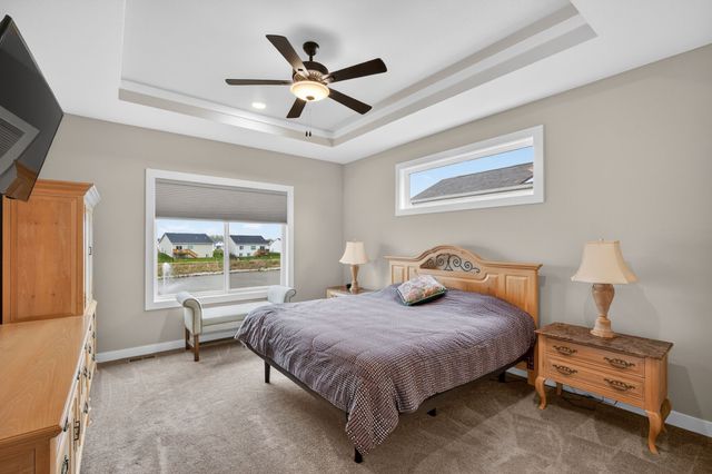 9815 Watermeadow Circle, Johnston, IA 50131