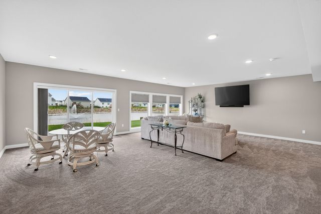 9815 Watermeadow Circle, Johnston, IA 50131