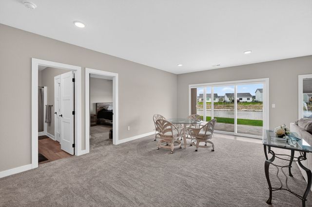 9815 Watermeadow Circle, Johnston, IA 50131