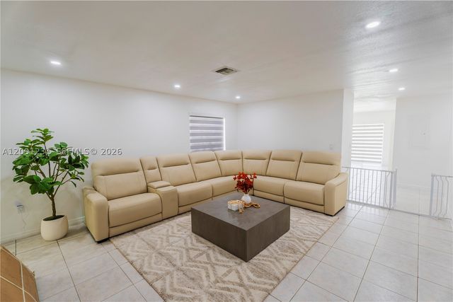 153 NW 6th St, Homestead, FL 33030