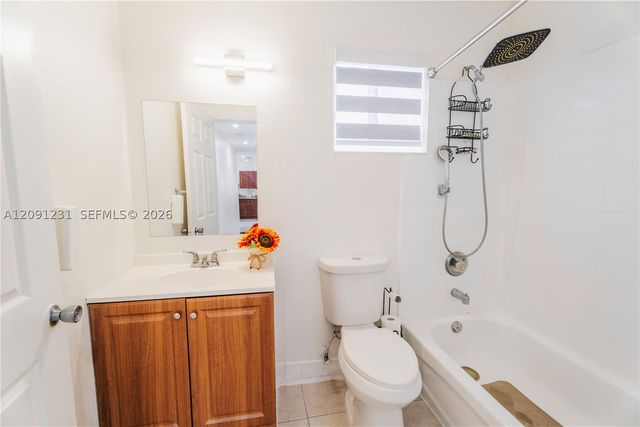 153 NW 6th St, Homestead, FL 33030