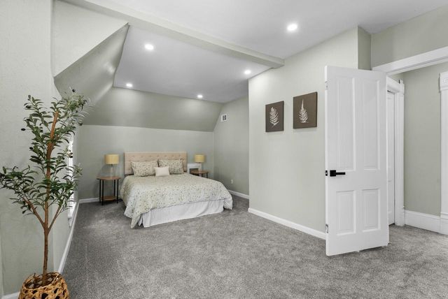 704 Grand AVENUE, Sheboygan, WI 53083