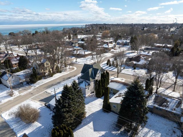 704 Grand AVENUE, Sheboygan, WI 53083