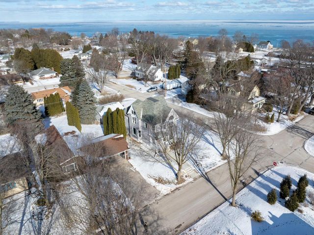 704 Grand AVENUE, Sheboygan, WI 53083