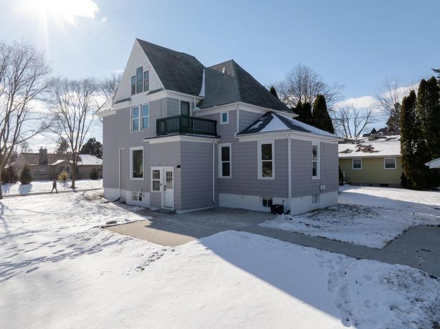 704 Grand AVENUE, Sheboygan, WI 53083