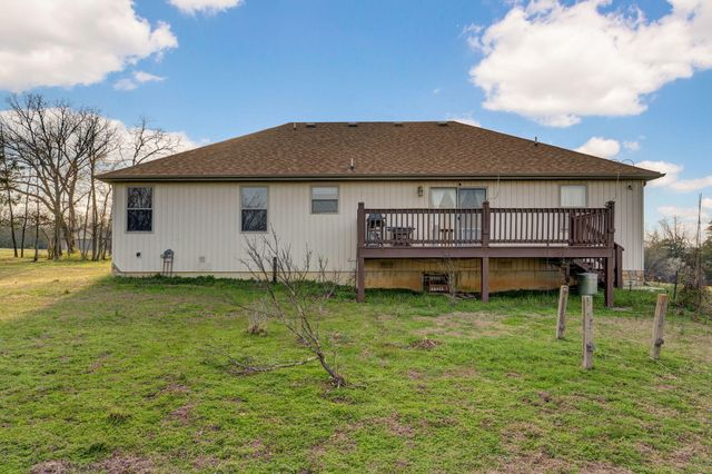 450 Holly Way Drive, Kirbyville, MO 65679