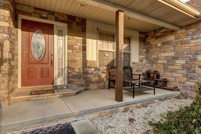 450 Holly Way Drive, Kirbyville, MO 65679