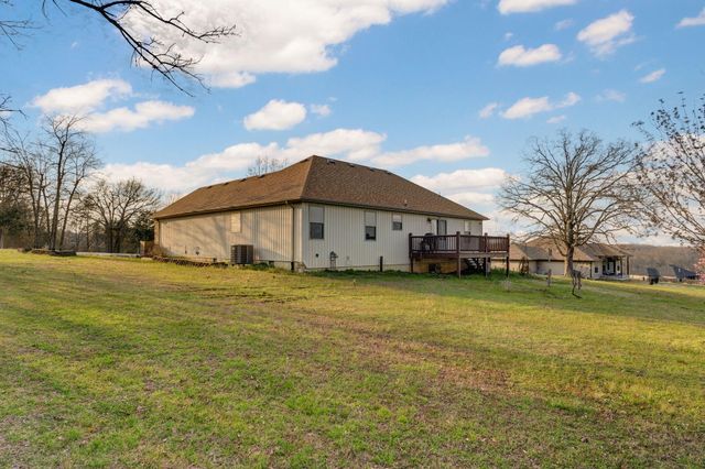 450 Holly Way Drive, Kirbyville, MO 65679