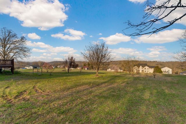 450 Holly Way Drive, Kirbyville, MO 65679