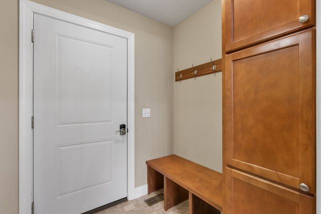 1629 W 71st Street, Davenport, IA 52806