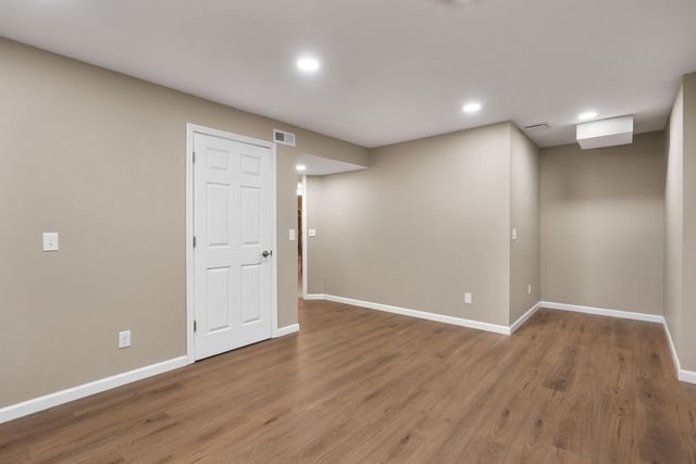 1629 W 71st Street, Davenport, IA 52806