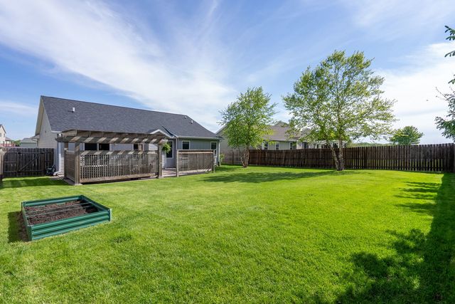 1629 W 71st Street, Davenport, IA 52806