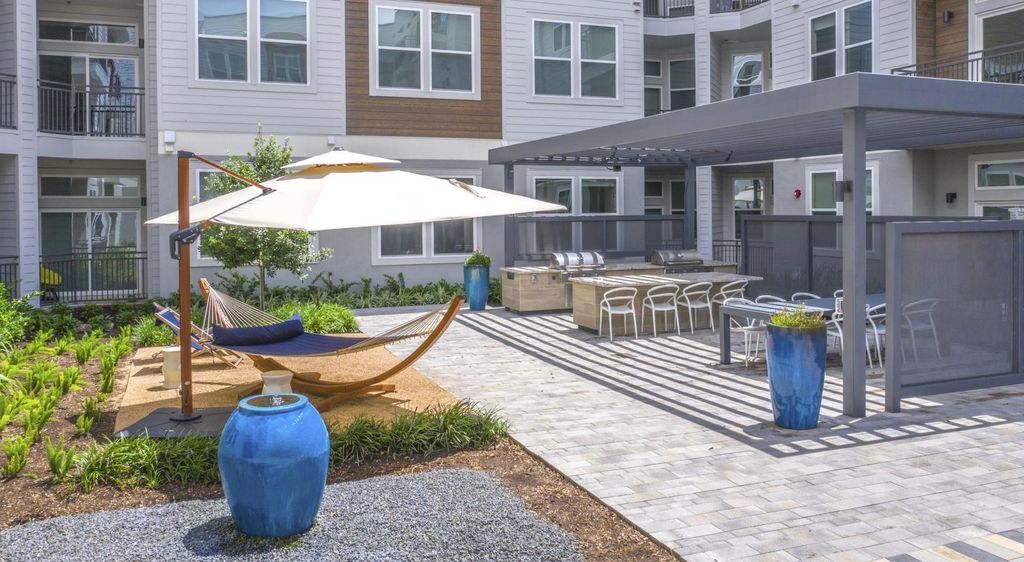 9330 Main Street 425, Houston, TX 77025