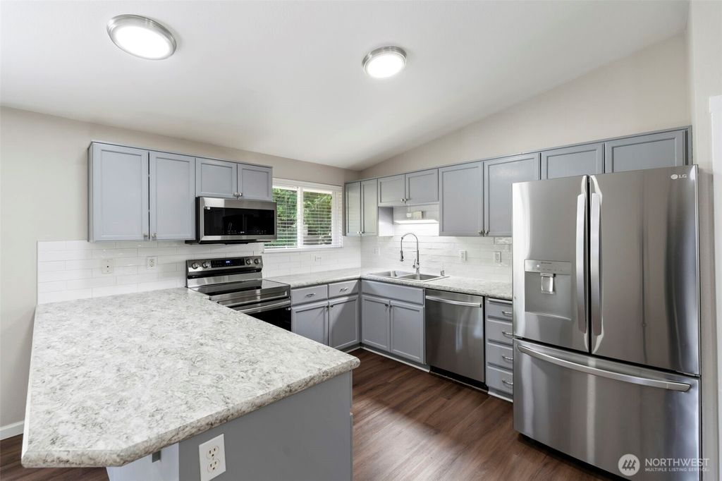 2521 123rd Avenue SW, Olympia, WA 98512