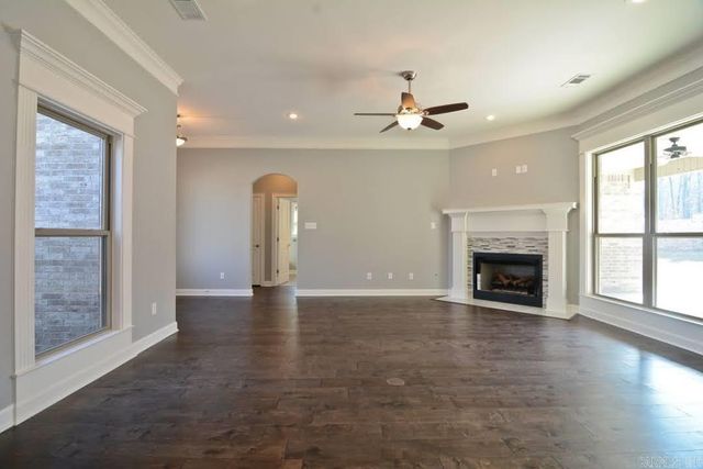 9517 Meadow Valley Drive, Sherwood, AR 72120