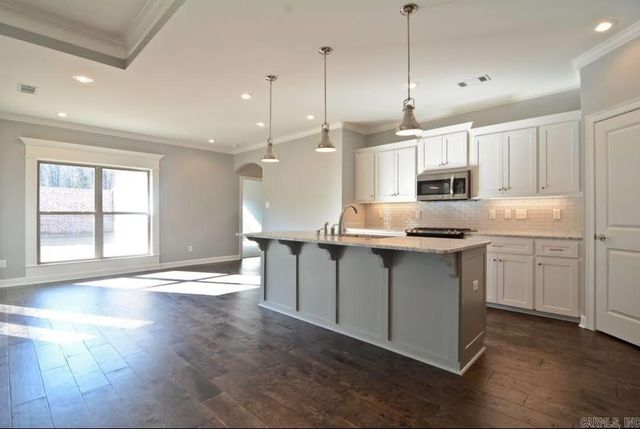 9517 Meadow Valley Drive, Sherwood, AR 72120