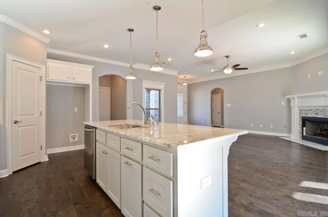 9517 Meadow Valley Drive, Sherwood, AR 72120