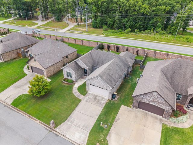 9517 Meadow Valley Drive, Sherwood, AR 72120