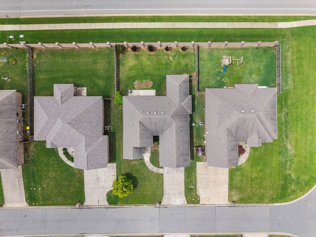9517 Meadow Valley Drive, Sherwood, AR 72120