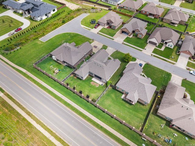 9517 Meadow Valley Drive, Sherwood, AR 72120