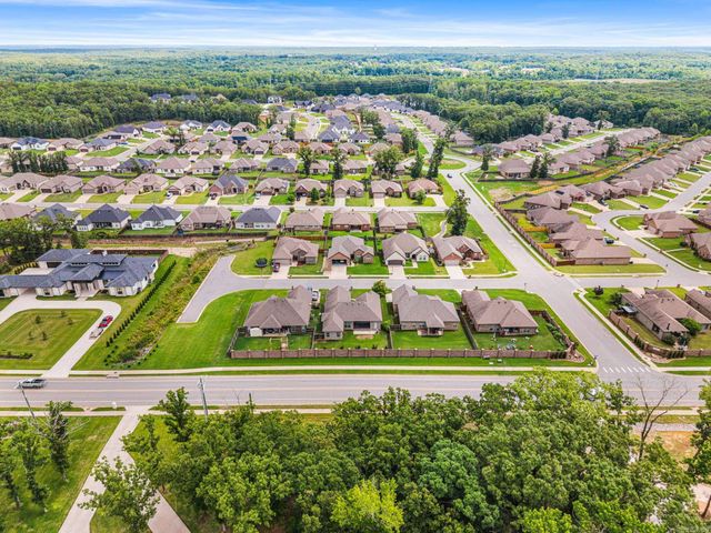 9517 Meadow Valley Drive, Sherwood, AR 72120