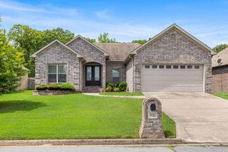 9517 Meadow Valley Drive, Sherwood, AR 72120