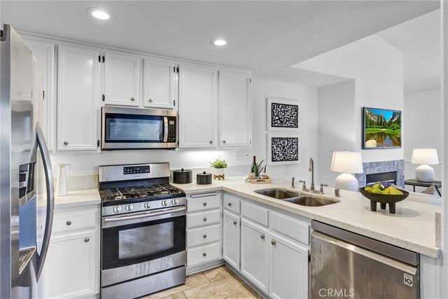 91 Tierra Plano, Rancho Santa Margarita, CA 92688
