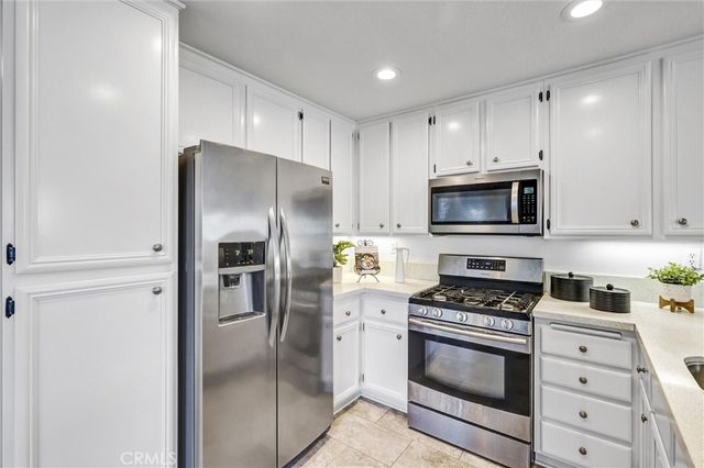 91 Tierra Plano, Rancho Santa Margarita, CA 92688