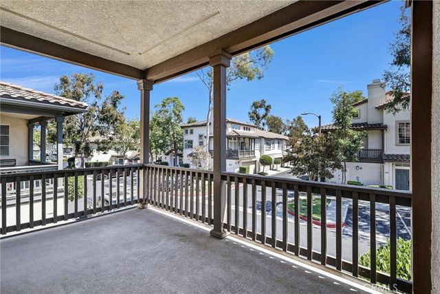 91 Tierra Plano, Rancho Santa Margarita, CA 92688