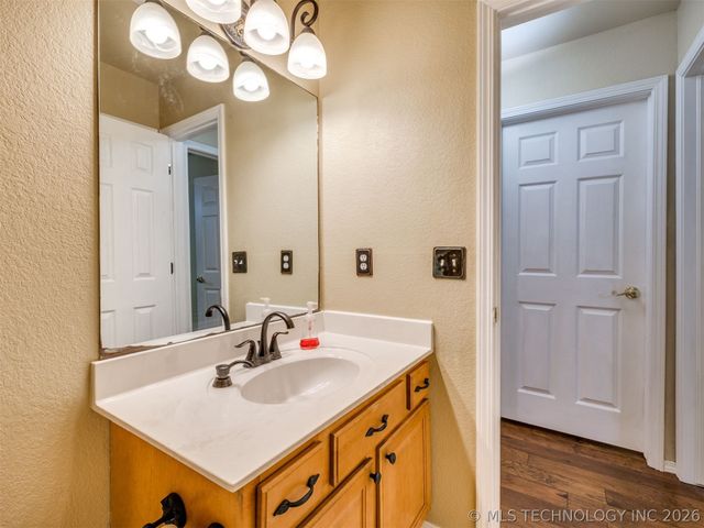 5080 S 195 Place E, Broken Arrow, OK 74014