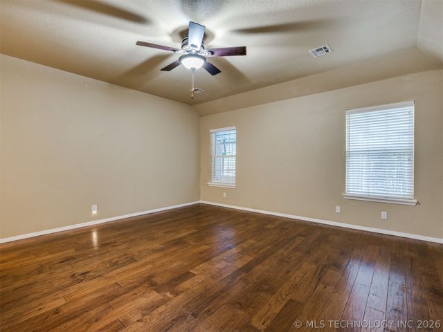 5080 S 195 Place E, Broken Arrow, OK 74014