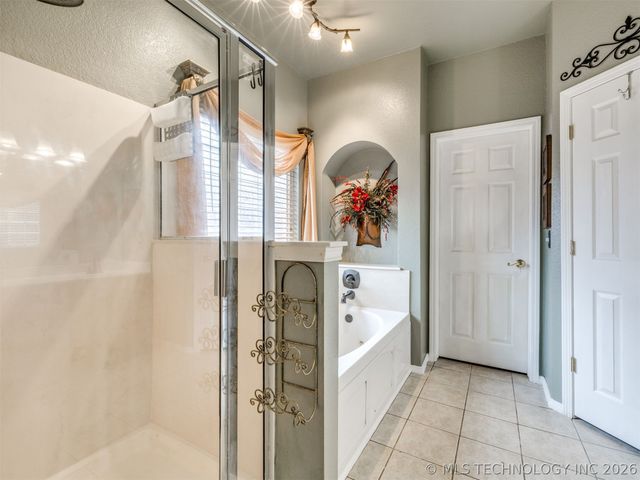 5080 S 195 Place E, Broken Arrow, OK 74014