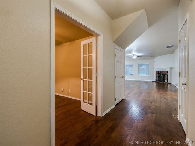 5080 S 195 Place E, Broken Arrow, OK 74014