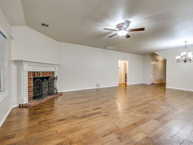 5080 S 195 Place E, Broken Arrow, OK 74014