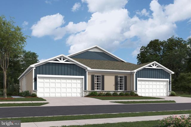 100 DELHAAS CIR, Bristol, PA 19007