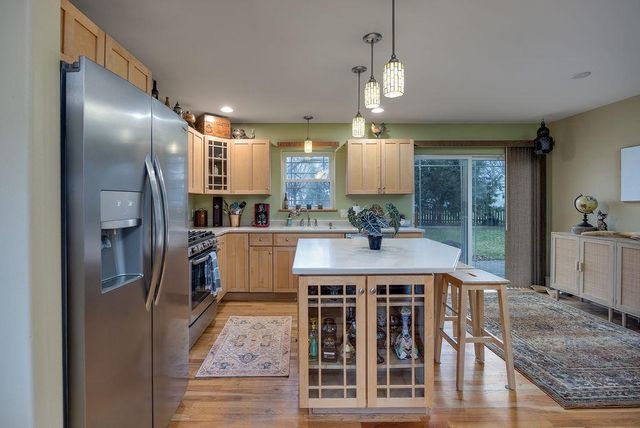 1236 Gas Light Drive, Sun Prairie, WI 53590