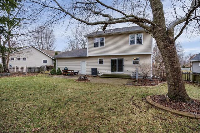 1236 Gas Light Drive, Sun Prairie, WI 53590