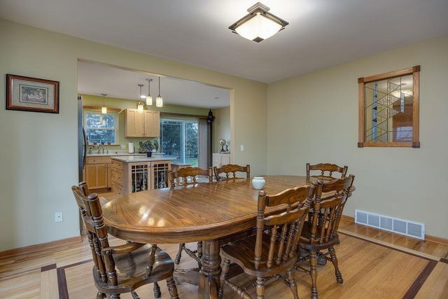 1236 Gas Light Drive, Sun Prairie, WI 53590