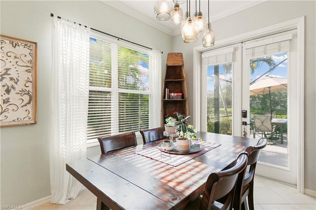 8503 Laurel Lakes CV, Naples, FL 34119