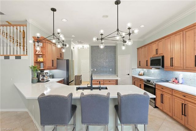 8503 Laurel Lakes CV, Naples, FL 34119