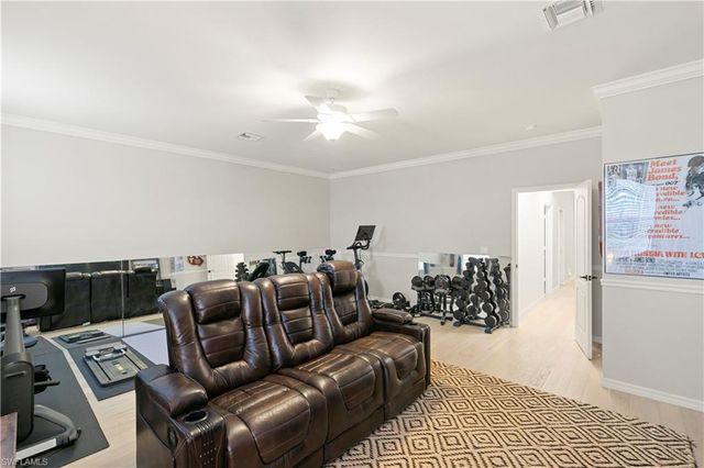 8503 Laurel Lakes CV, Naples, FL 34119