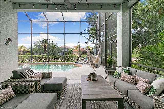 8503 Laurel Lakes CV, Naples, FL 34119