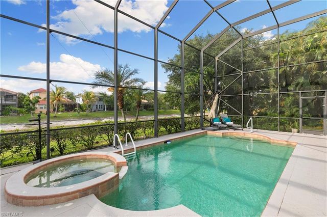 8503 Laurel Lakes CV, Naples, FL 34119