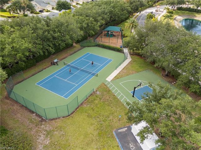 8503 Laurel Lakes CV, Naples, FL 34119