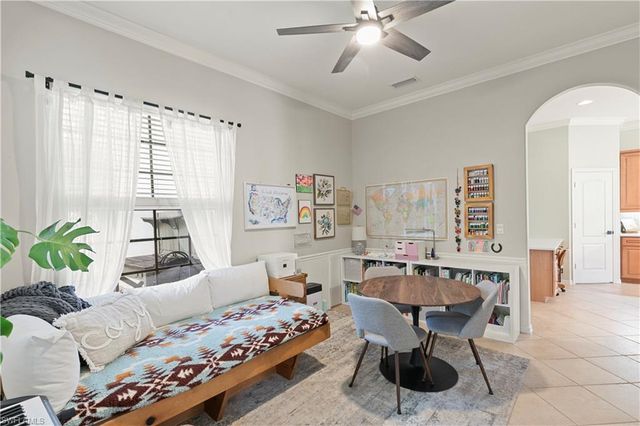 8503 Laurel Lakes CV, Naples, FL 34119