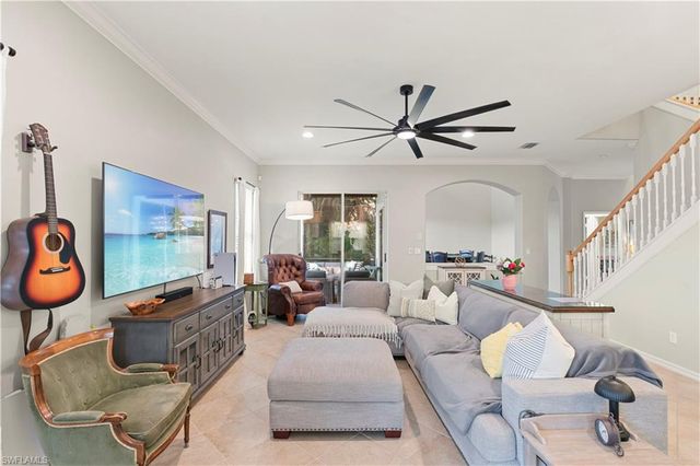 8503 Laurel Lakes CV, Naples, FL 34119