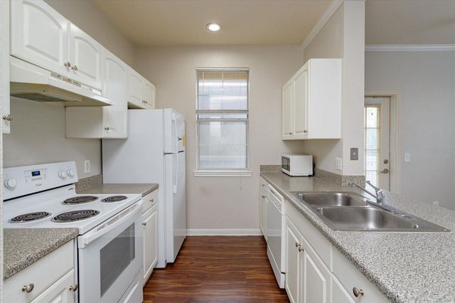 860 N ORANGE AVENUE 262, Orlando, FL 32801