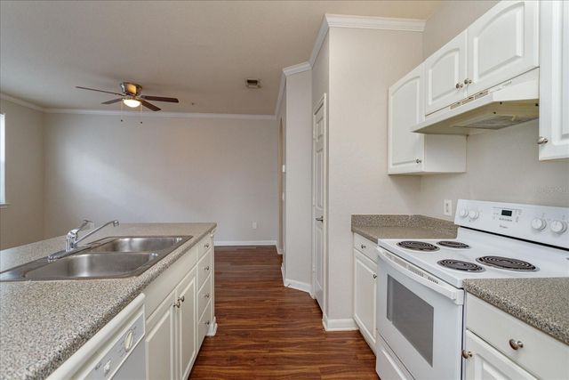 860 N ORANGE AVENUE 262, Orlando, FL 32801