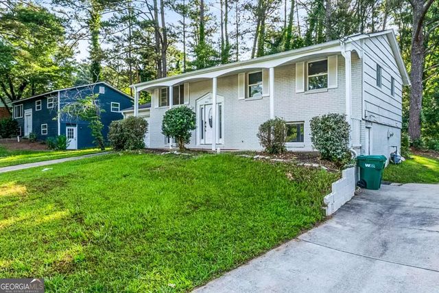 5954 Baywood Lane, Riverdale, GA 30296